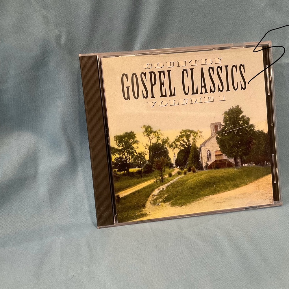 It comes with one CD with 10 songs
